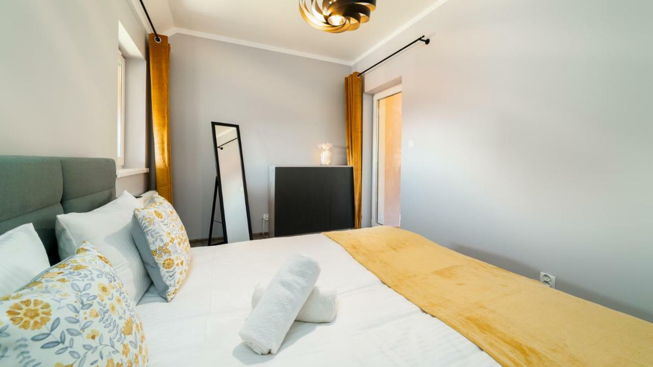 Apartamenty Everysky - Emilii Plater 18-18A คาร์ปัตซ์ ภายนอก รูปภาพ