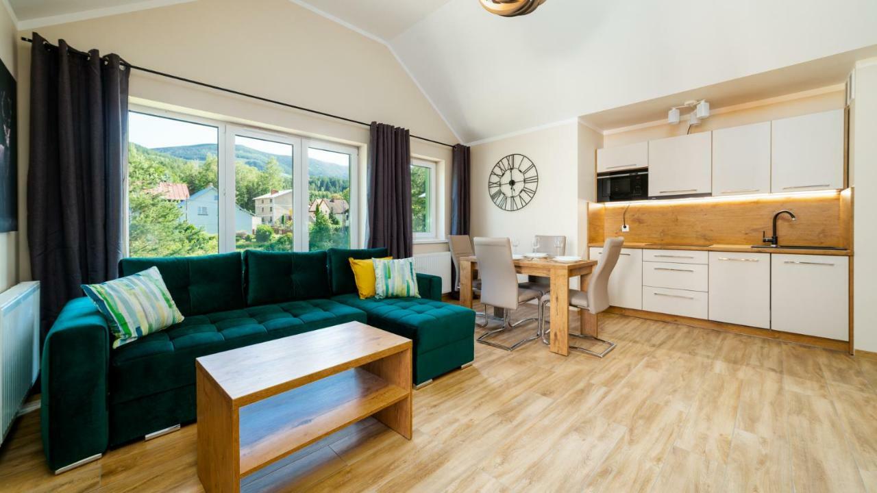 Apartamenty Everysky - Emilii Plater 18-18A คาร์ปัตซ์ ภายนอก รูปภาพ