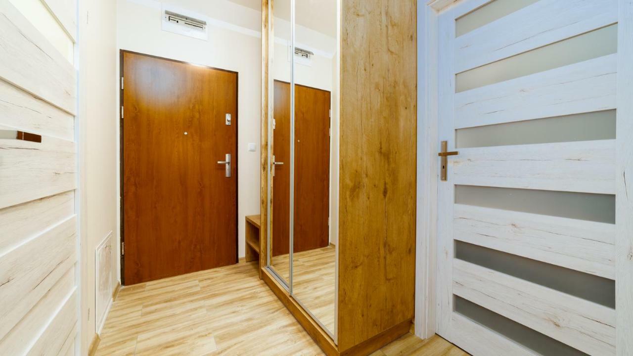 Apartamenty Everysky - Emilii Plater 18-18A คาร์ปัตซ์ ภายนอก รูปภาพ